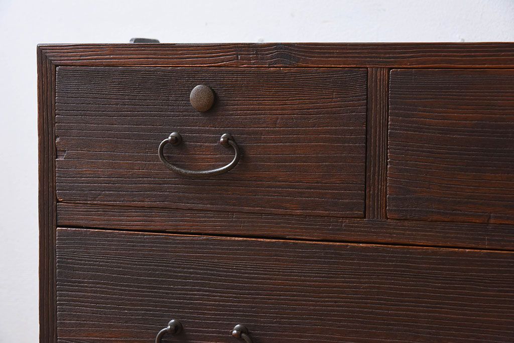 アンティーク家具　鉄脚付き　総桐材の衣装箪笥サイドボード