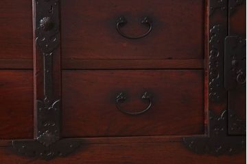 アンティーク家具　古民具・骨董　前面欅材製　江戸明治期の三国車箪笥