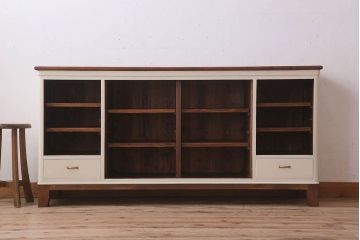 アンティーク家具　アンティークホワイトペイント　脚付きローボード