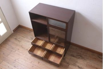 アンティーク家具　ダイヤガラス入り!和製アンティークの古い茶箪笥