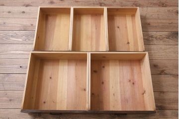 アンティーク家具　ダイヤガラス入り!和製アンティークの古い茶箪笥