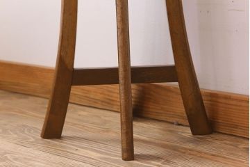アンティーク家具　シンプルデザイン　アンティークの丸型スツール(3)