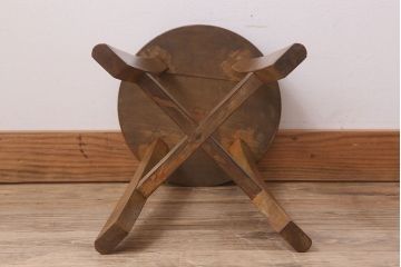 アンティーク家具　シンプルデザイン　アンティークの丸型スツール(3)