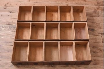 アンティーク家具　前面栓材　古い木製のアンティーク薬箪笥(引き出し)