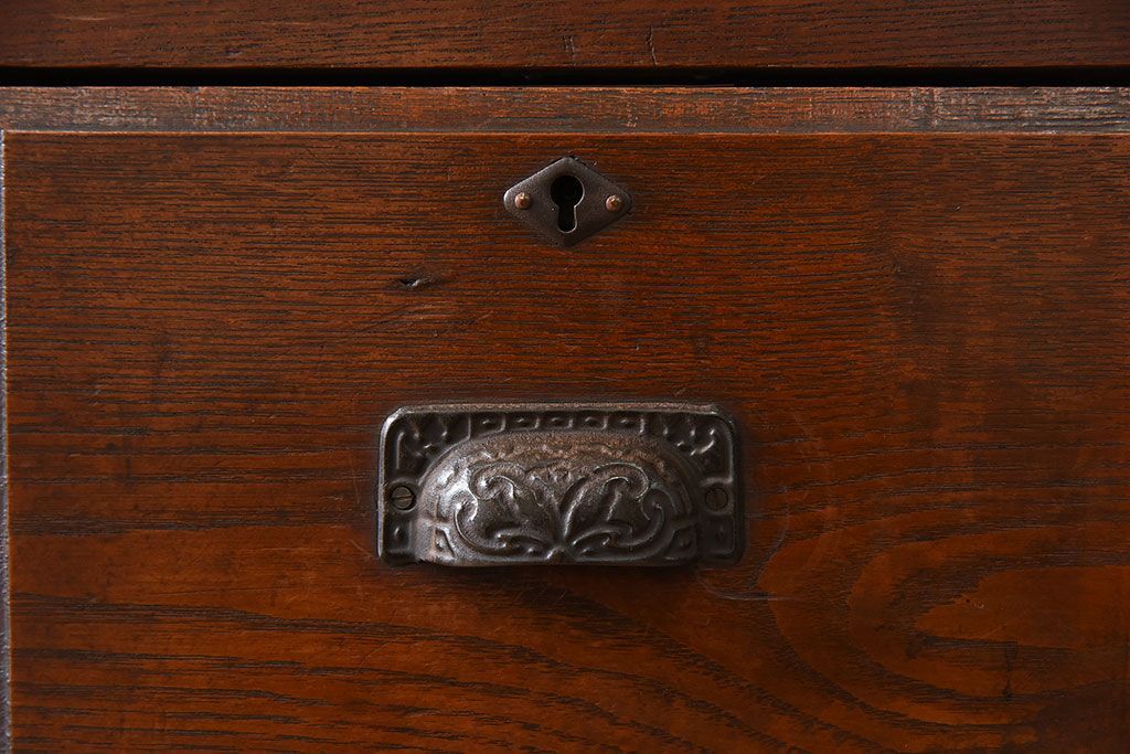 アンティーク家具　前面栓材　古い木製のアンティーク薬箪笥(引き出し)