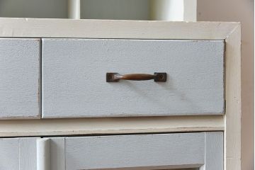 アンティーク家具　アンティークペイント　マス目棚付き!縦型キャビネット(収納棚、飾り棚)