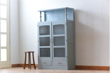 アンティーク家具　モールガラス入り!アンティークのペイント本箱(ブックケース)