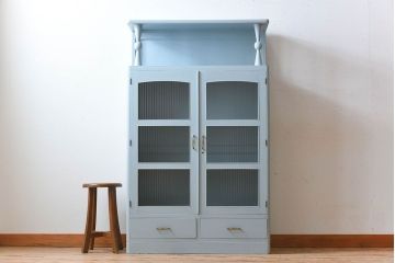 アンティーク家具　モールガラス入り!アンティークのペイント本箱(ブックケース)