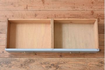 アンティーク家具　モールガラス入り!アンティークのペイント本箱(ブックケース)