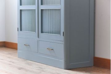 アンティーク家具　モールガラス入り!アンティークのペイント本箱(ブックケース)