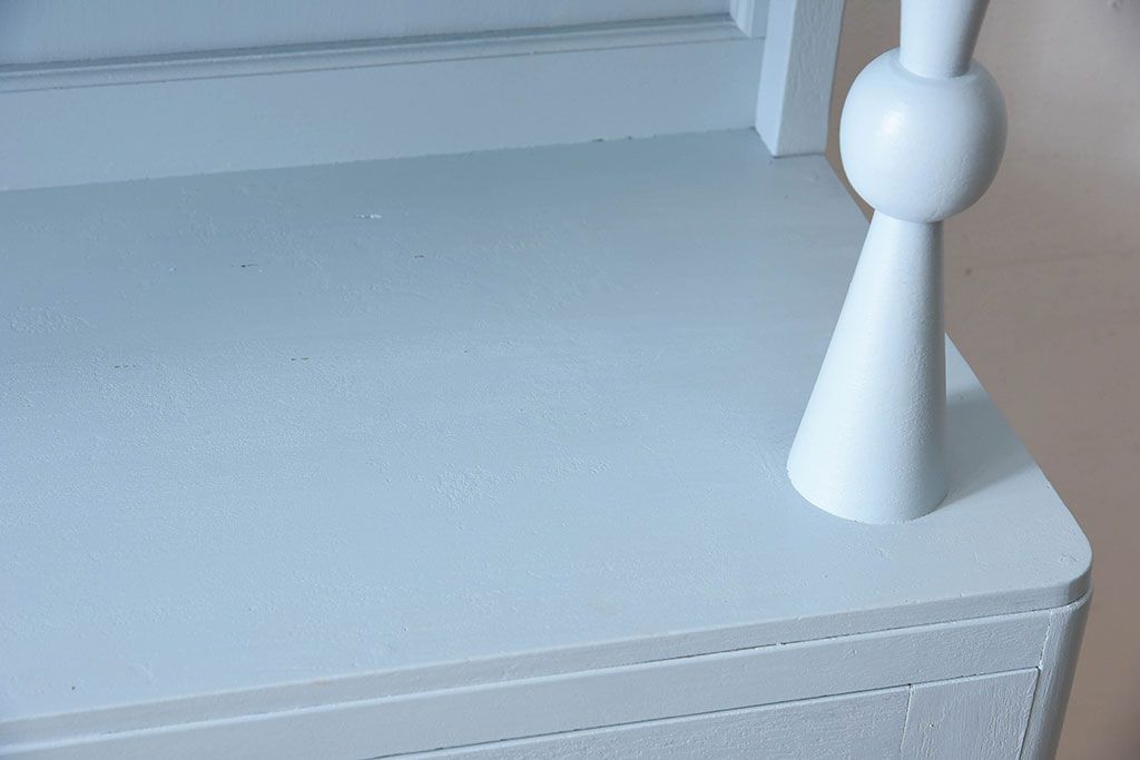 アンティーク家具　モールガラス入り!アンティークのペイント本箱(ブックケース)