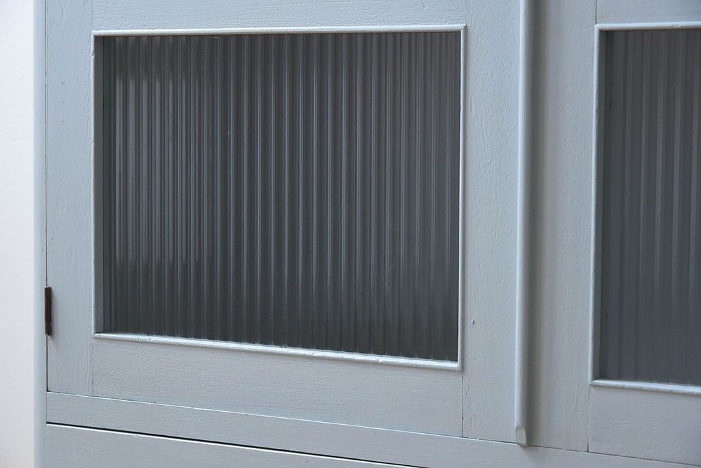 アンティーク家具　モールガラス入り!アンティークのペイント本箱(ブックケース)