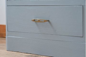 アンティーク家具　モールガラス入り!アンティークのペイント本箱(ブックケース)