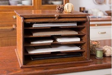 アンティーク雑貨　オーク材　木製シャッター付き!小ぶりなアンティーク小引き出し