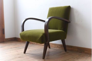 レトロ家具　ブナ材　シンプルでレトロなアンティーク1人掛けアームソファ(1)