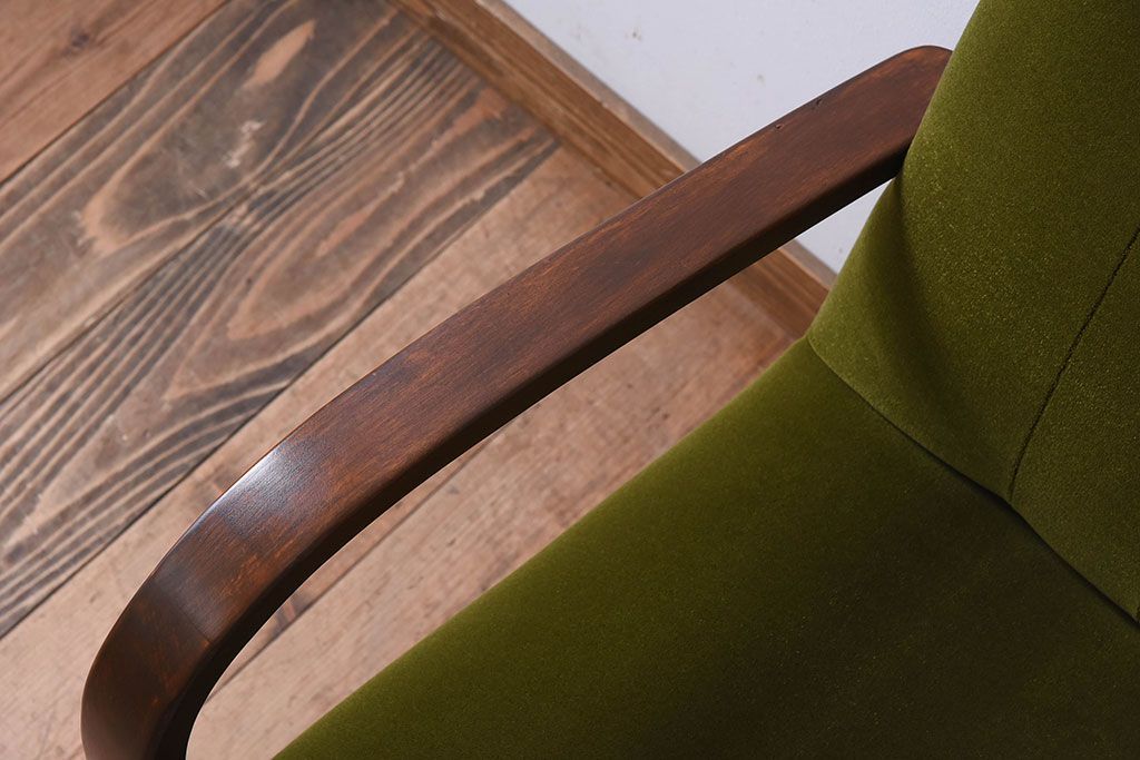 レトロ家具　ブナ材　シンプルでレトロなアンティーク1人掛けアームソファ(1)