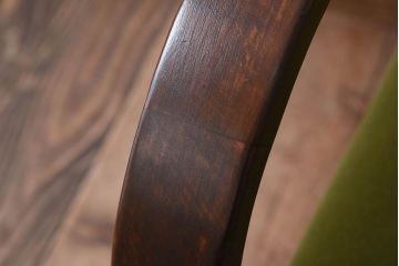 レトロ家具　ブナ材　シンプルでレトロなアンティーク1人掛けアームソファ(1)