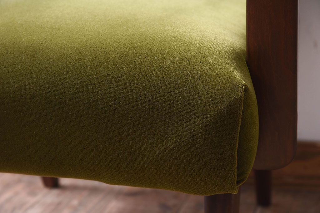 レトロ家具　ブナ材　シンプルでレトロなアンティーク1人掛けアームソファ(1)