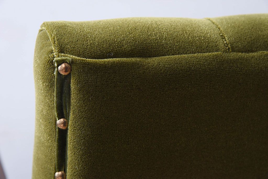 レトロ家具　ブナ材　シンプルでレトロなアンティーク1人掛けアームソファ(1)