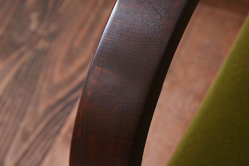 レトロ家具　ブナ材　シンプルでレトロなアンティーク1人掛けアームソファ(2)