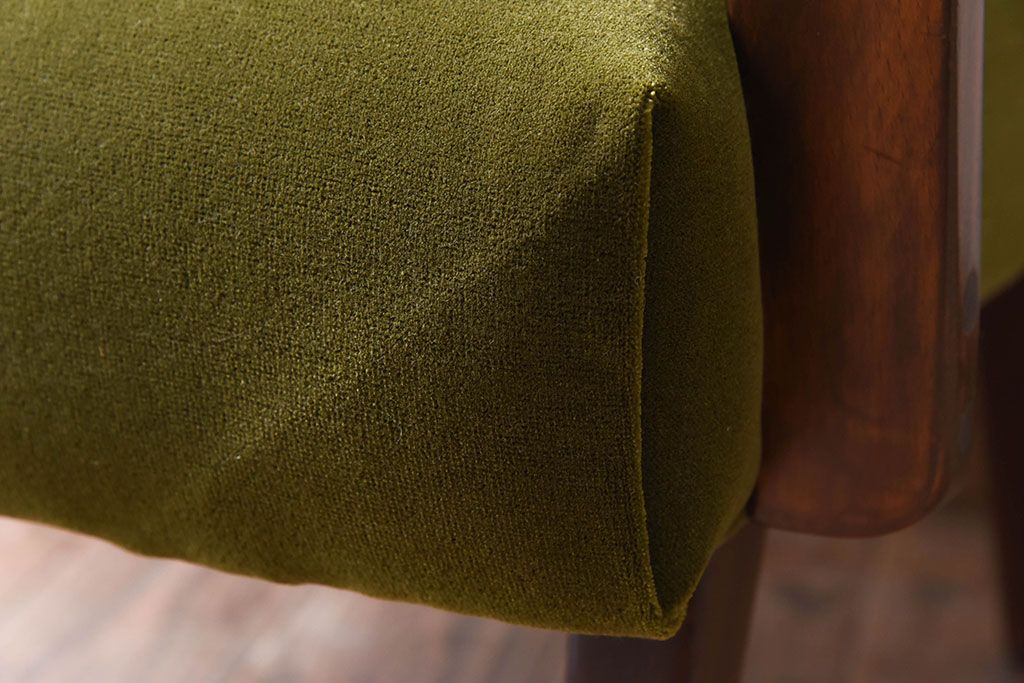 レトロ家具　ブナ材　シンプルでレトロなアンティーク1人掛けアームソファ(2)