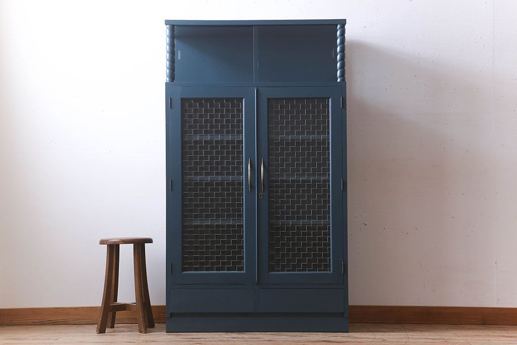 レトロ家具　昭和レトロ　チェッカーガラス入り!ペイント本箱