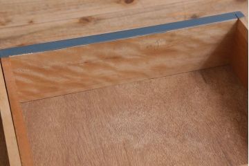 レトロ家具　昭和レトロ　チェッカーガラス入り!ペイント本箱