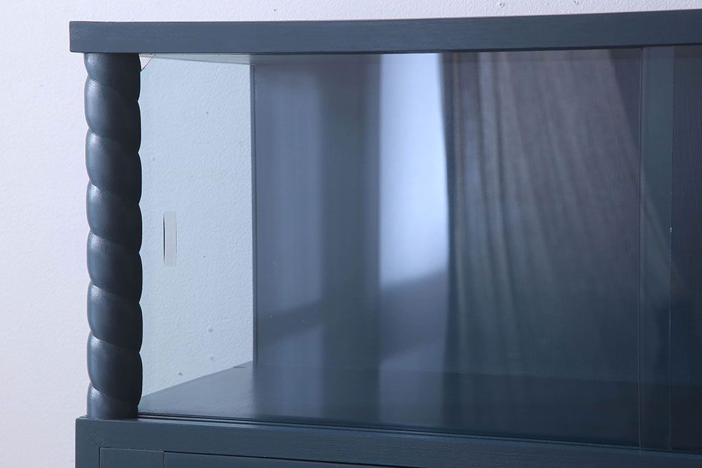 レトロ家具　昭和レトロ　チェッカーガラス入り!ペイント本箱