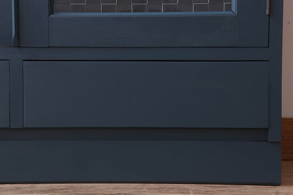 レトロ家具　昭和レトロ　チェッカーガラス入り!ペイント本箱