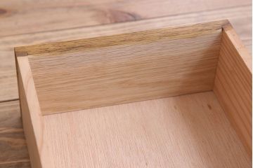 レトロ家具　気泡ガラス入り　脚付き!レトロなアンティーク本箱(ブックケース)