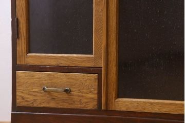 レトロ家具　気泡ガラス入り　脚付き!レトロなアンティーク本箱(ブックケース)