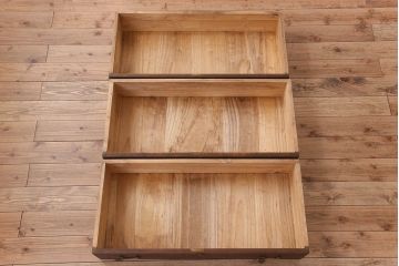 アンティーク家具　総桐材　3杯引き出しの衣装箪笥ローボード