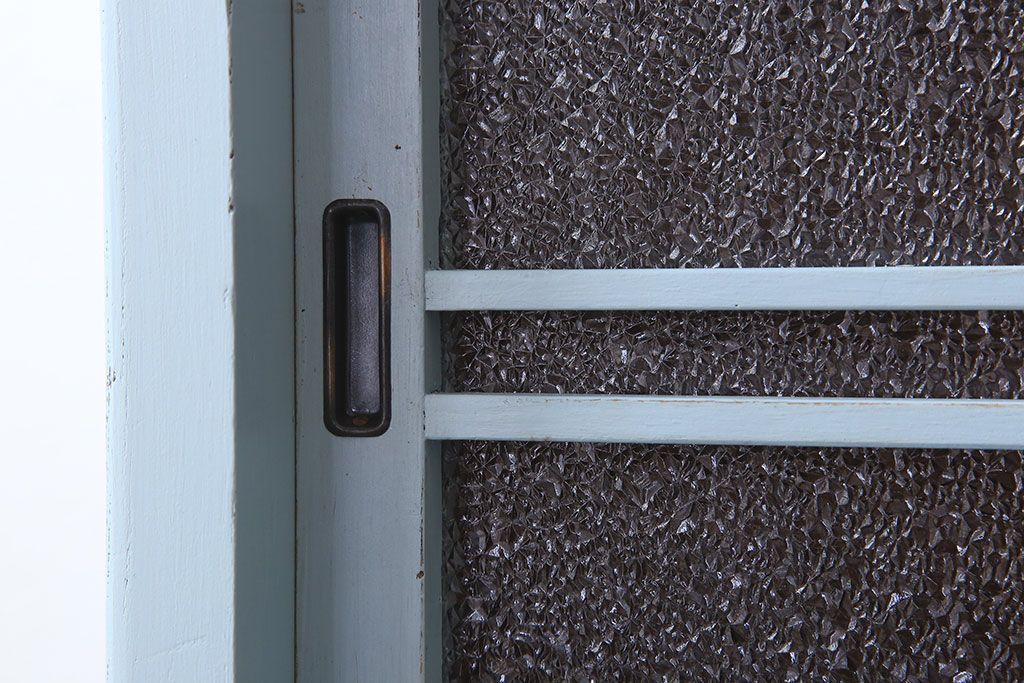 アンティーク家具　作業台付き　水色ペイントのおしゃれなアンティークカップボード