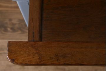 アンティーク家具　作業台付き　水色ペイントのおしゃれなアンティークカップボード