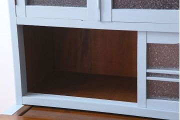 アンティーク家具　作業台付き　水色ペイントのおしゃれなアンティークカップボード