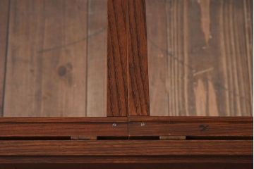 アンティーク家具　アンティーク　欅材　上蓋開き扉の小ぶりな横型ガラスケース(1)