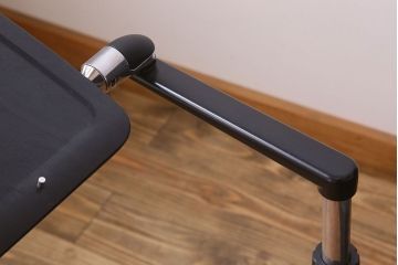 中古美品　EKORNES(エコーネス)　ロイヤルシリーズ　ストレスレスチェア・オットマン(テーブル付き)