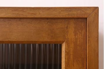 アンティーク家具　モールガラス引き戸　ブナ材　小ぶりなアンティーク収納棚