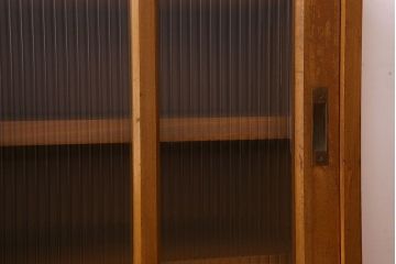 アンティーク家具　モールガラス引き戸　ブナ材　小ぶりなアンティーク収納棚