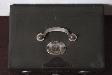 アンティーク雑貨　ジャンク品　昭和レトロ　三洋電機株式会社　古い手提げ金庫