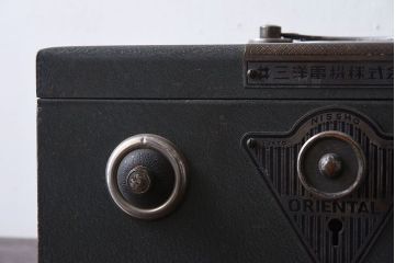 アンティーク雑貨　ジャンク品　昭和レトロ　三洋電機株式会社　古い手提げ金庫