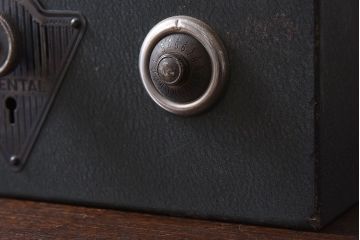 アンティーク雑貨　ジャンク品　昭和レトロ　三洋電機株式会社　古い手提げ金庫