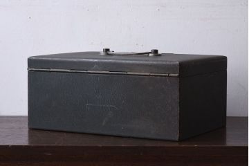 アンティーク雑貨　ジャンク品　昭和レトロ　三洋電機株式会社　古い手提げ金庫