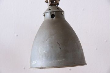 ヨーロッパビンテージ　シャビーなシザーランプ(ブラケットライト・壁付け照明)