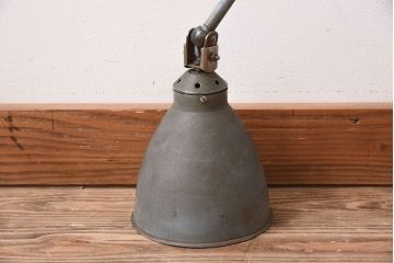 ヨーロッパビンテージ　シャビーなシザーランプ(ブラケットライト・壁付け照明)