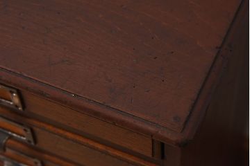 アンティーク家具　和製アンティーク　9杯引き出し付き!昭和期のネームプレート付き小引き出し