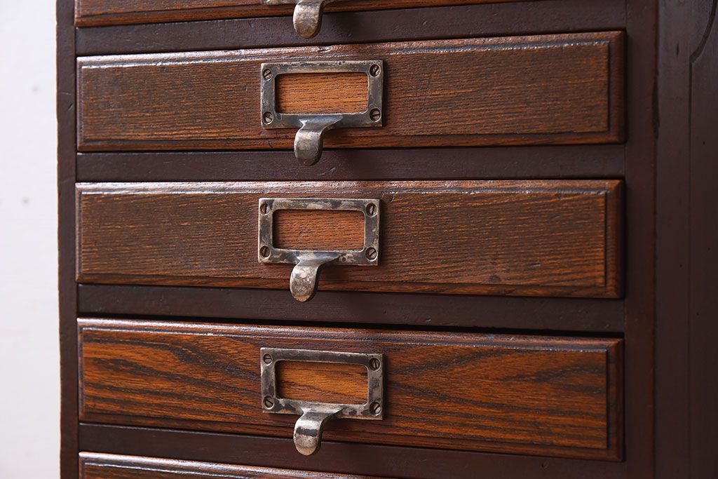 アンティーク家具　和製アンティーク　9杯引き出し付き!昭和期のネームプレート付き小引き出し