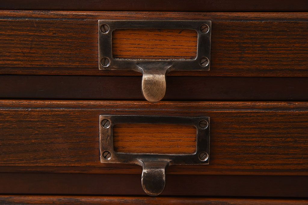 アンティーク家具　和製アンティーク　9杯引き出し付き!昭和期のネームプレート付き小引き出し