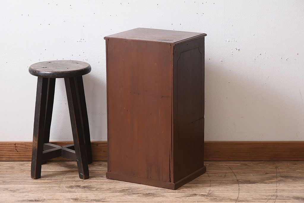 アンティーク家具　和製アンティーク　9杯引き出し付き!昭和期のネームプレート付き小引き出し