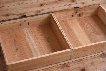 アンティーク家具　鉄脚付き!味のある古い木製の箪笥ローボード(衣装箪笥)